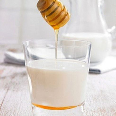 cách trị nám bằng mật ong và sữa tươi