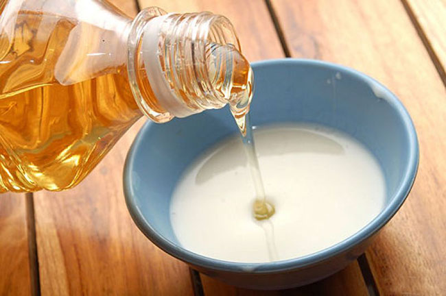 cách trị nám da bằng dầu dừa và sữa tươi